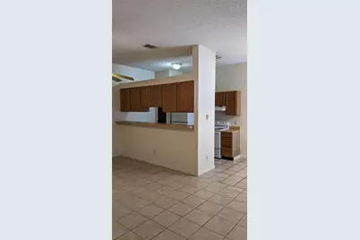 1300 N Bishop Street, San Marcos, TX 78666 - Photo 7