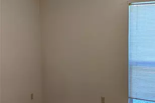 1300 N Bishop St, San Marcos, TX 78666 - Photo 13