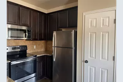 366 Joanne Loop Unit B, Buda, TX 78610 - Photo 5