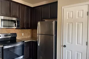 366 Joanne Loop Unit B, Buda, TX 78610 - Photo 5