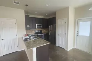 366 Joanne Loop Unit B, Buda, TX 78610 - Photo 3