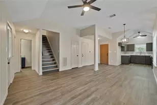 1405 Girard Ave, San Marcos, TX 78666 - Photo 9