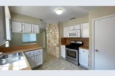 509 Riverwood Drive, Cedar Park, TX 78613 - Photo 5