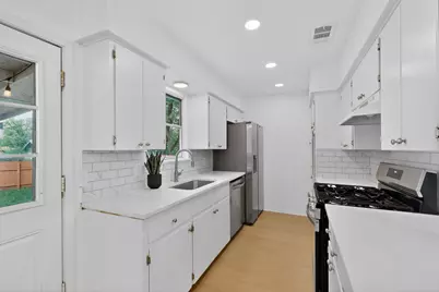 9807 Dallum Drive, Austin, TX 78753 - Photo 9