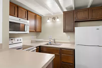 1000 W 26th Street #213, Austin, TX 78705 - Photo 9
