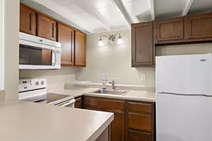 1000 W 26th St, Austin, TX 78705 - Photo 9