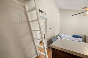 1000 W 26th St, Austin, TX 78705 - Photo 13