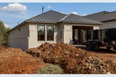 817 Sun Ray, Horseshoe Bay, TX 78657 - Photo 3