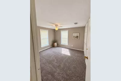 114 Royal Street, Taylor, TX 76574 - Photo 7