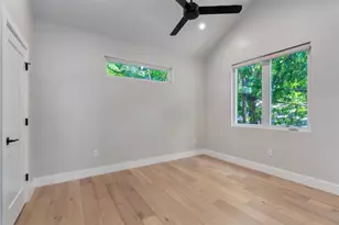 5200 Grover Ave, Austin, TX 78756 - Photo 15