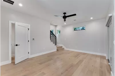 5200 Grover Avenue, Austin, TX 78756 - Photo 9