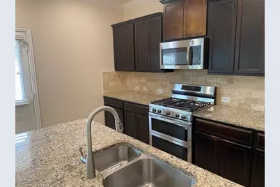 10004 Epic Knoll Drive, Austin, TX 78747 - Photo 5