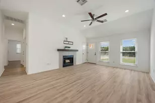 10114 Janet Loop, Dripping Springs, TX 78620 - Photo 5