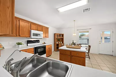 204 Katherine Way, Leander, TX 78641 - Photo 9