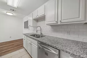 2124 Burton Dr, Austin, TX 78741 - Photo 5