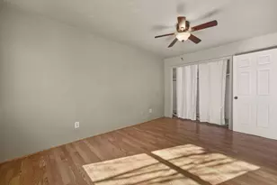 2124 Burton Dr, Austin, TX 78741 - Photo 19