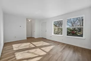 2124 Burton Dr, Austin, TX 78741 - Photo 9