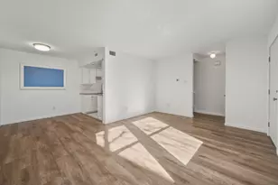 2124 Burton Dr, Austin, TX 78741 - Photo 9