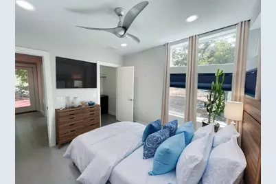 2105 Haskell Street #B, Austin, TX 78702 - Photo 11