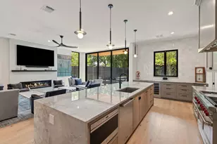 2102 Oxford St, Austin, TX 78704 - Photo 11