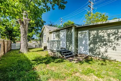 208 W Lockhart Street, Kyle, TX 78640 - Photo 15
