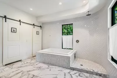 1304 Navasota Street, Austin, TX 78702 - Photo 15