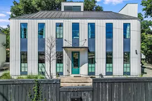 1304 Navasota St, Austin, TX 78702 - Photo 3