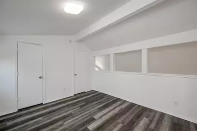 1303 E Saint Johns Avenue, Austin, TX 78752 - Photo 21