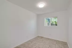 1303 E St Johns Ave, Austin, TX 78752 - Photo 15