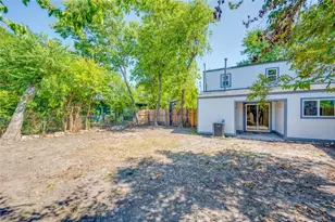 1303 E St Johns Ave, Austin, TX 78752 - Photo 25