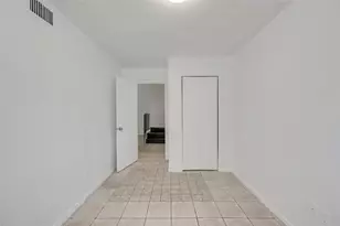 1303 E St Johns Ave, Austin, TX 78752 - Photo 17