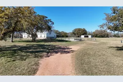 13541 E US Hwy 79 (+/-29 Acres), Gause, TX 77857 - Photo 7