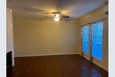 1509 W 39 1/2 Street #104, Austin, TX 78756 - Photo 9