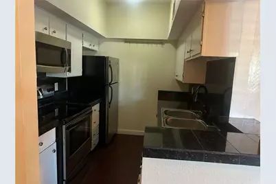 1509 W 39 1/2 Street #104, Austin, TX 78756 - Photo 5