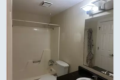 1509 W 39 1/2 Street #104, Austin, TX 78756 - Photo 7