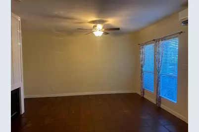 1509 W 39 1/2 Street #104, Austin, TX 78756 - Photo 9