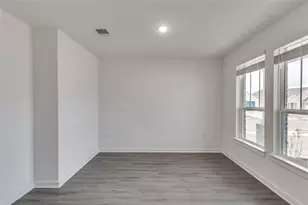 15501 Lustrous Amber Cv, Del Valle, TX 78617 - Photo 5