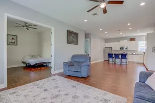 855 Aspen Ln, Cottonwood Shores, TX 78657 - Photo 11