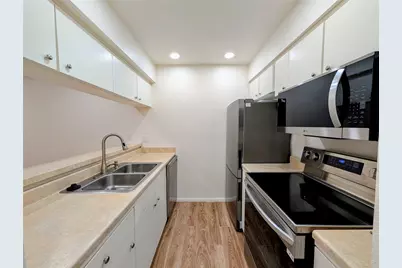 7801 Shoal Creek Boulevard #144, Austin, TX 78757 - Photo 7