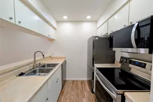 7801 Shoal Creek Blvd, Austin, TX 78757 - Photo 7