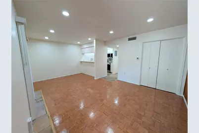 7801 Shoal Creek Boulevard #144, Austin, TX 78757 - Photo 5