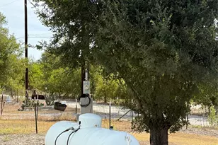 622 Long Hollow Rd, Dale, TX 78616 - Photo 19