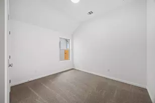 204 Hornet St, Elgin, TX 78621 - Photo 23
