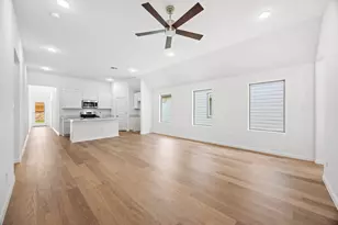 204 Hornet St, Elgin, TX 78621 - Photo 7