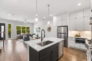 4405 Grotto Dr, Austin, TX 78731 - Photo 7