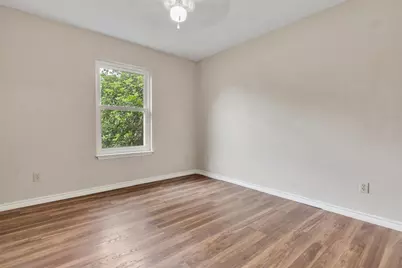 807 Travis Street, Lockhart, TX 78644 - Photo 17