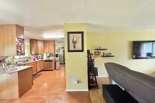 206 Loesch Dr, Elgin, TX 78621 - Photo 15