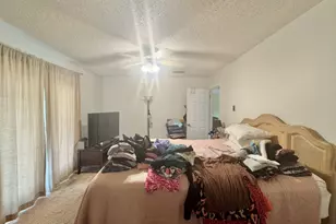 206 Loesch Dr, Elgin, TX 78621 - Photo 21