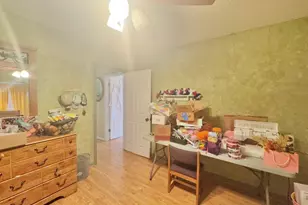 206 Loesch Dr, Elgin, TX 78621 - Photo 25