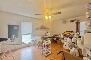 206 Loesch Dr, Elgin, TX 78621 - Photo 23